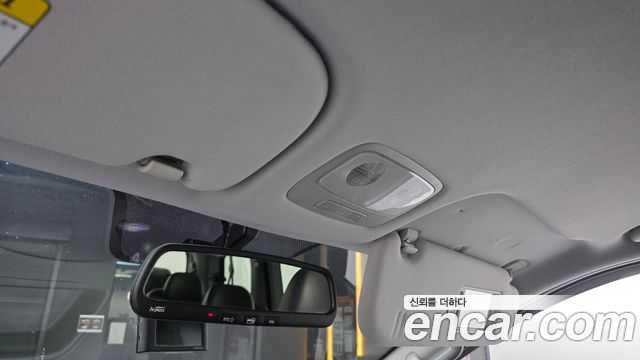 Hyundai Grand Starex Urban 9-Seater Premium 2019 — фото 17