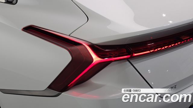 Kia K8 Hybrid Noblesse 2022 — фото 23