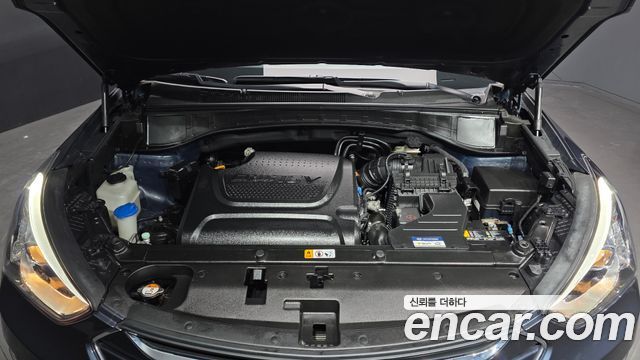 Hyundai Santa Fe (DM) Diesel(e-VGT) 2.0 2WD Morden 2015 — фото 6