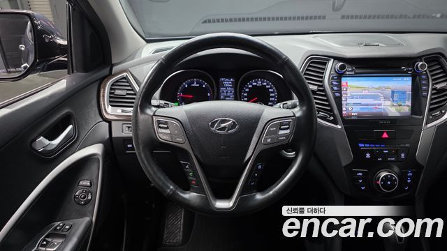 Hyundai Santa Fe (DM) Diesel(e-VGT) 2.0 2WD Morden 2015 — фото 13