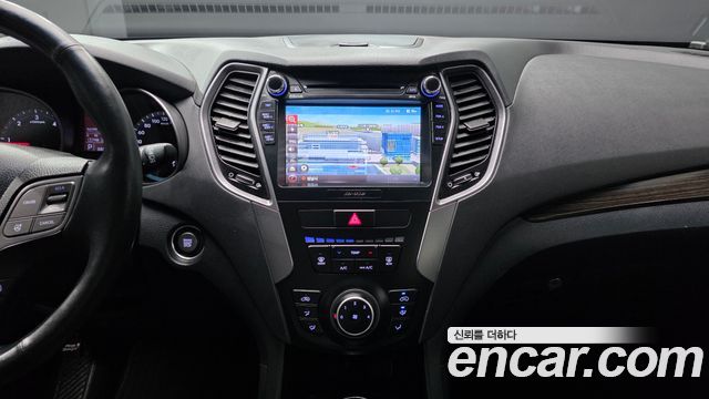 Hyundai Santa Fe (DM) Diesel(e-VGT) 2.0 2WD Morden 2015 — фото 14