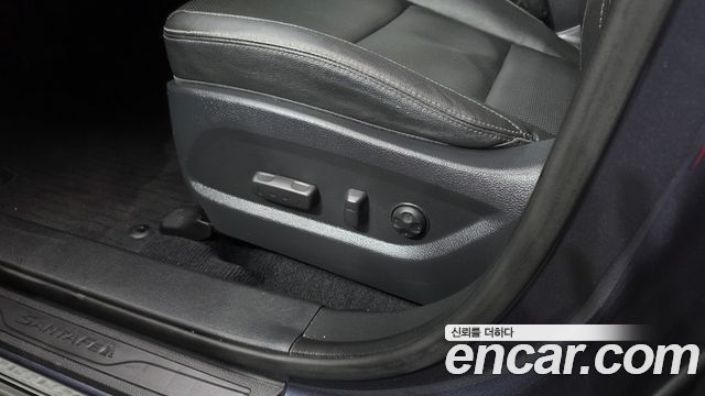 Hyundai Santa Fe (DM) Diesel(e-VGT) 2.0 2WD Morden 2015 — фото 17