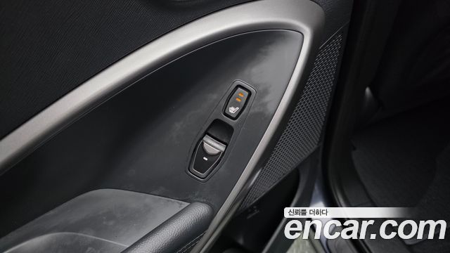 Hyundai Santa Fe (DM) Diesel(e-VGT) 2.0 2WD Morden 2015 — фото 19