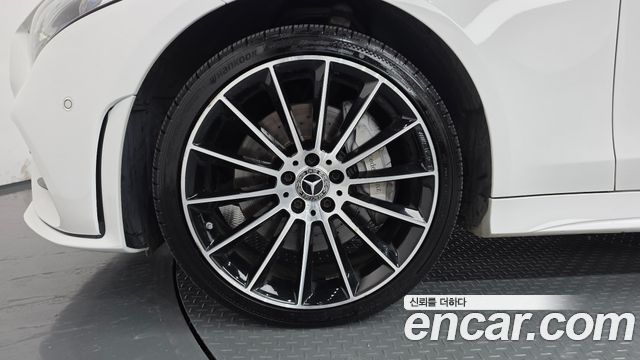 Mercedes-Benz CLS-Class (C257) CLS400d 4MATIC AMG Line 2019 — фото 5