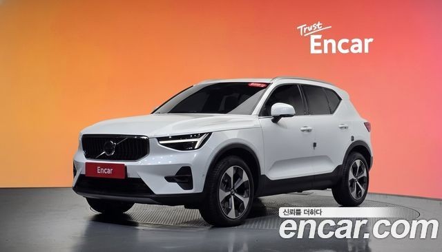 Volvo XC40 B4 Ultra Bright