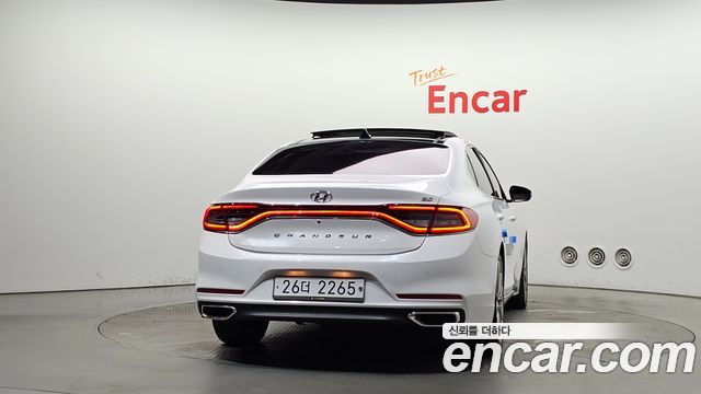 Hyundai Grandeur (IG) 2.4 Premium Special 2017 — фото 4