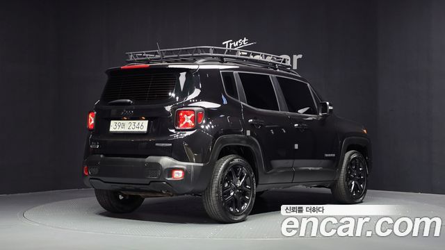 Jeep Renegade 2.0 Diesel Eagle Edition AWD 2017 — фото 2
