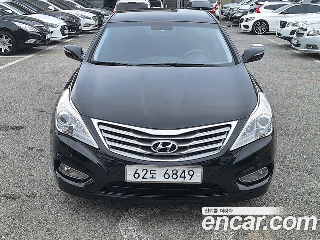 Hyundai Grandeur (HG) HG240 Luxury 2012 — фото 2