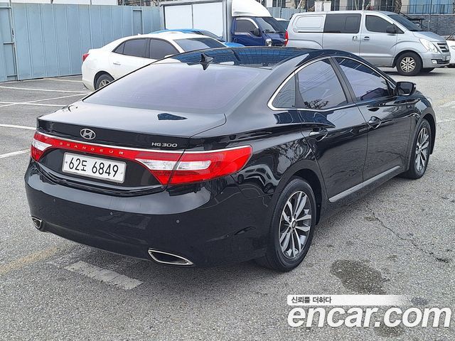 Hyundai Grandeur (HG) HG240 Luxury 2012 — фото 6