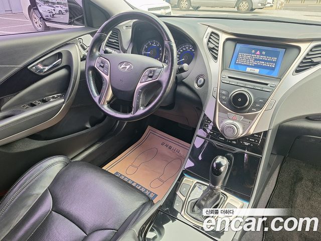 Hyundai Grandeur (HG) HG240 Luxury 2012 — фото 15