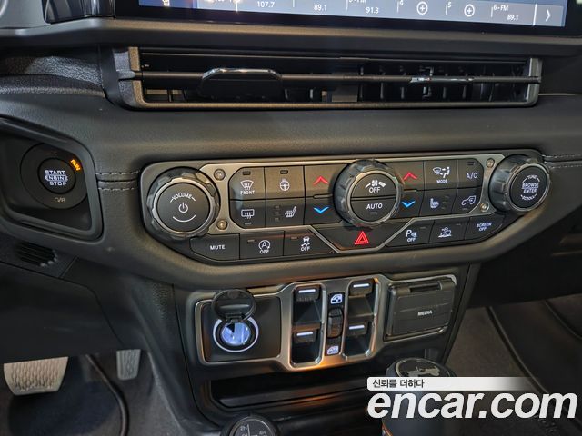 Jeep Wrangler (JL) 2.0 Sahara 4Door 2026 — фото 19