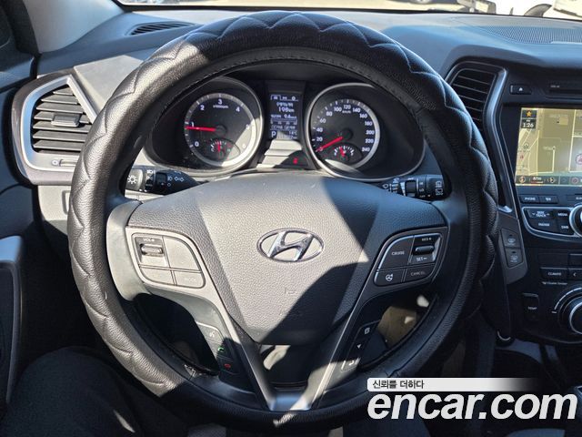 Hyundai Santa Fe (DM) Diesel(e-VGT) 2.0 2WD Premium 2015 — фото 7