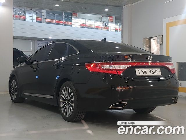 Hyundai Grandeur (HG) HG240 Modern 2014 — фото 24