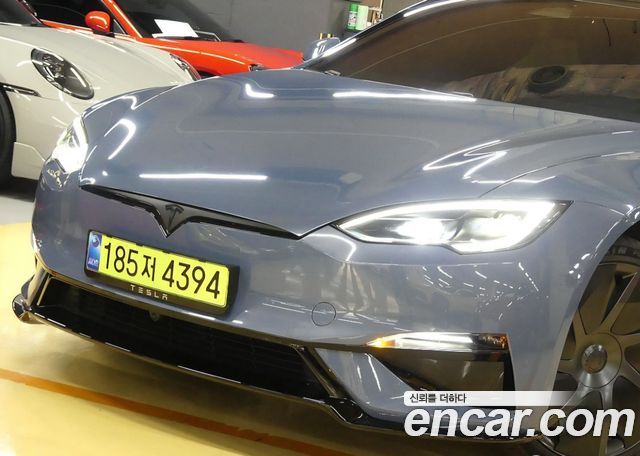 Tesla Model S Plaid 2026 — фото 20