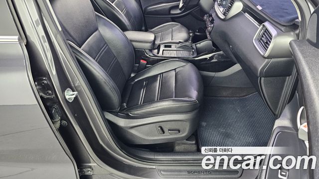 Kia Sorento Diesel 2.0 4WD Prestige 2015 — фото 11