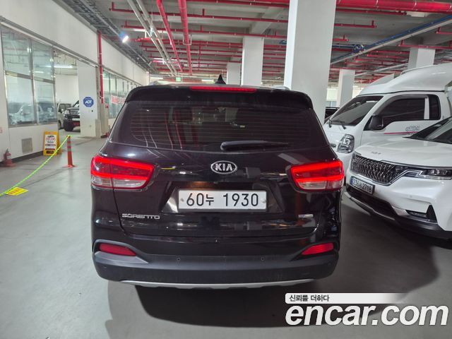 Kia Sorento Diesel 2.0 2WD Noblesse 2015 — фото 4