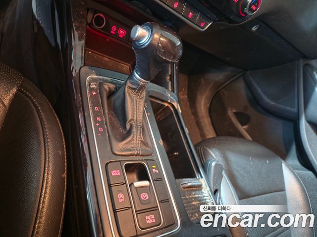 Kia Sorento Diesel 2.0 2WD Noblesse 2015 — фото 5
