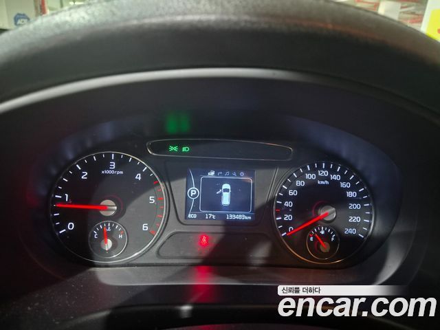 Kia Sorento Diesel 2.0 2WD Noblesse 2015 — фото 8