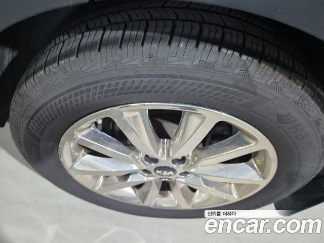 Kia Sorento Diesel 2.0 2WD Noblesse 2015 — фото 22