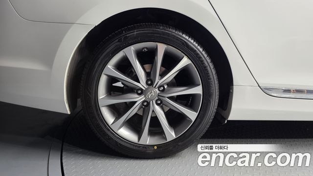 Hyundai Grandeur (HG) HG300 Premium 2016 — фото 5