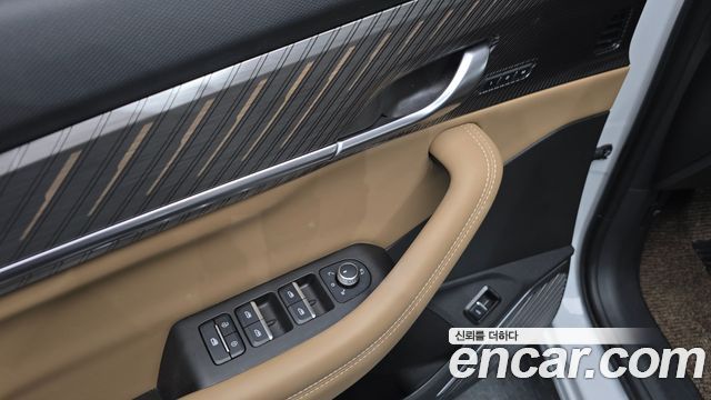 Renault Korea Grand Koleos 1.5 E-TECH Iconic 2WD 2025 — фото 15