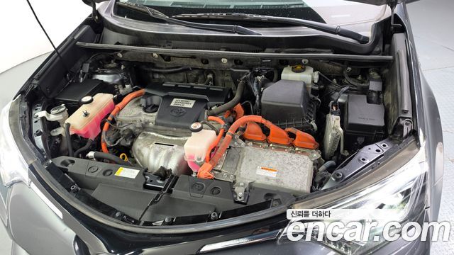 Toyota RAV4 2.5 4WD Hybrid 4th 2016 — фото 6