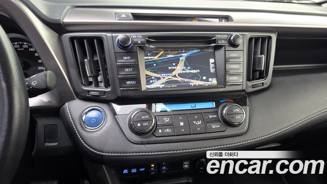 Toyota RAV4 2.5 4WD Hybrid 4th 2016 — фото 14