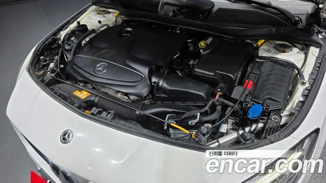 Mercedes-Benz CLA-Class (C117) CLA220 AMG Line 2019 — фото 6