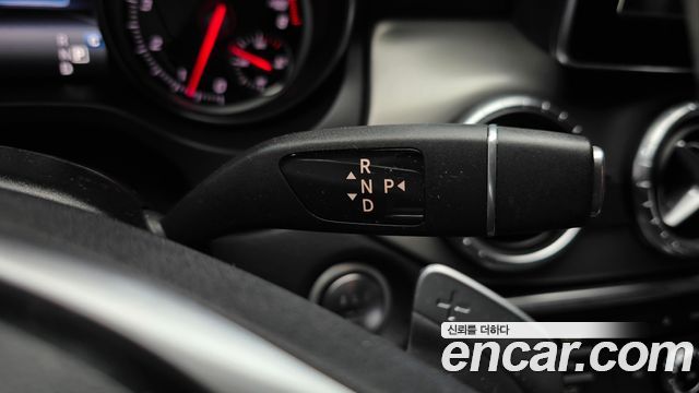Mercedes-Benz CLA-Class (C117) CLA220 AMG Line 2019 — фото 9
