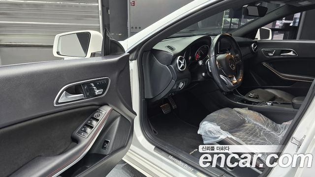 Mercedes-Benz CLA-Class (C117) CLA220 AMG Line 2019 — фото 10