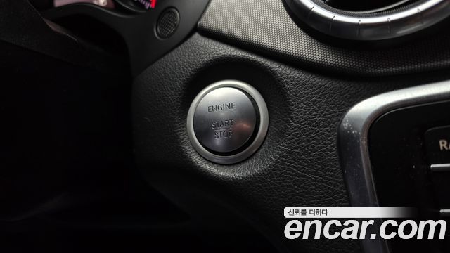 Mercedes-Benz CLA-Class (C117) CLA220 AMG Line 2019 — фото 18