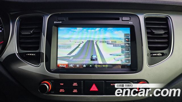 Kia Carens 2.0 LPI Luxury 2017 — фото 15