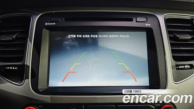Kia Carens 2.0 LPI Luxury 2017 — фото 16