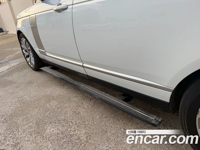 Land Rover Range Rover (IV) 5.0 SC AB LWB 2020 — фото 17