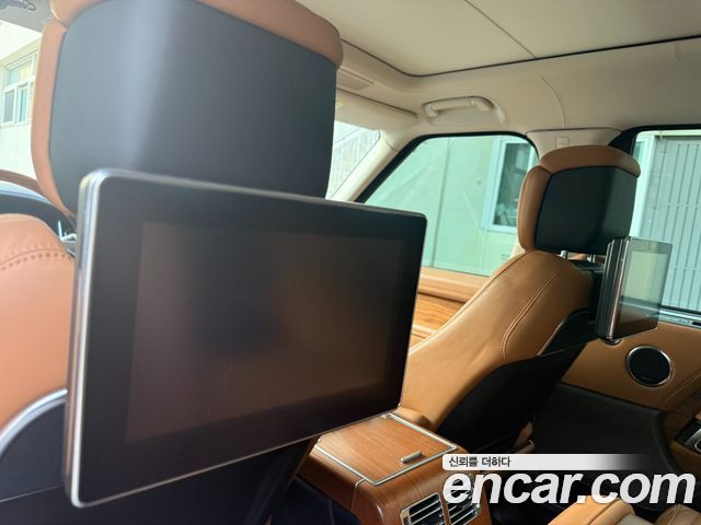 Land Rover Range Rover (IV) 5.0 SC AB LWB 2020 — фото 20