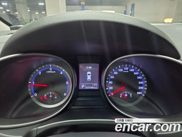 Hyundai Santa Fe (DM) Diesel(e-VGT) 2.0 2WD Premium 2013 — фото 9