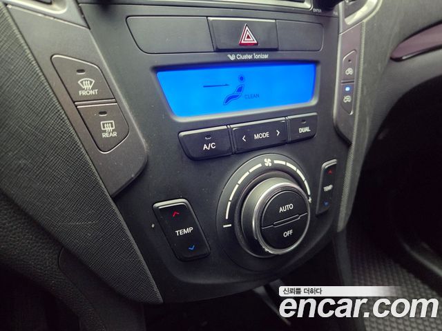 Hyundai Santa Fe (DM) Diesel(e-VGT) 2.0 2WD Premium 2013 — фото 16