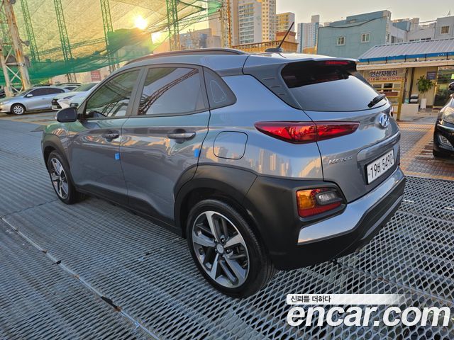 Hyundai Kona 1.6 Turbo 2WD Modern pop 2018 — фото 4