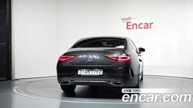Mercedes-Benz CLS-Class (C257) CLS300d AMG Line 2019 — фото 4