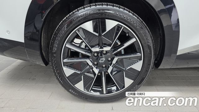 Renault Korea Filante 1.5 E-Tech Iconic 2WD 2027 — фото 5