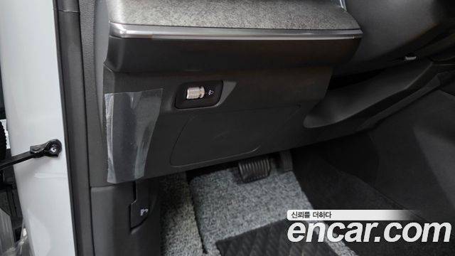 Renault Korea Filante 1.5 E-Tech Iconic 2WD 2027 — фото 18