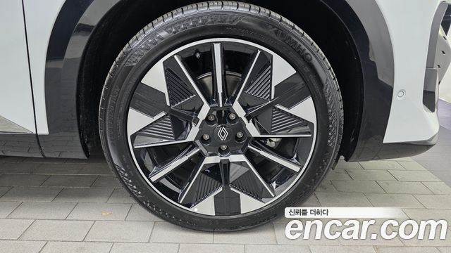 Renault Korea Filante 1.5 E-Tech Iconic 2WD 2027 — фото 21