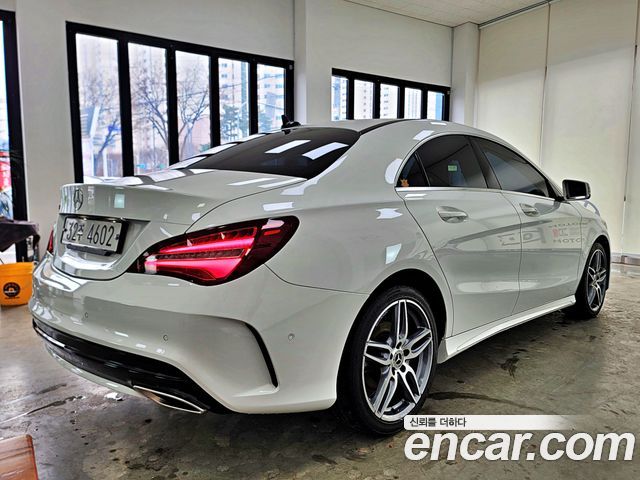 Mercedes-Benz CLA-Class (C117) CLA220 AMG Line 2018 — фото 2