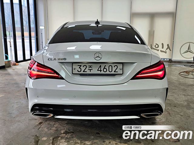 Mercedes-Benz CLA-Class (C117) CLA220 AMG Line 2018 — фото 4