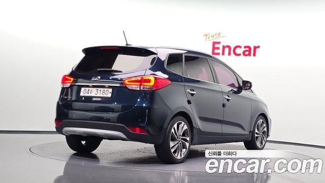 Kia Carens 2.0 LPI Prestige 2018 — фото 2