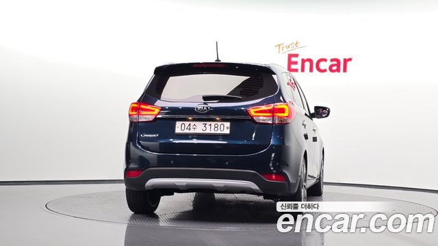 Kia Carens 2.0 LPI Prestige 2018 — фото 4