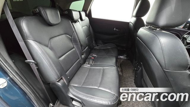 Kia Carens 2.0 LPI Prestige 2018 — фото 12