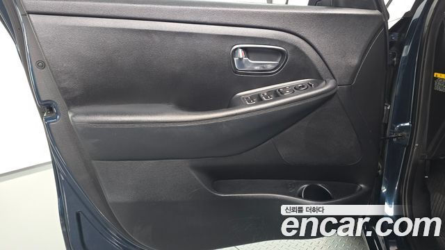 Kia Carens 2.0 LPI Prestige 2018 — фото 24