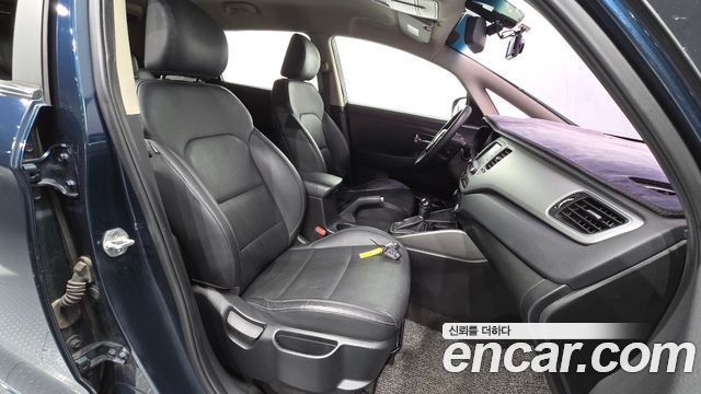 Kia Carens 2.0 LPI Prestige 2018 — фото 26