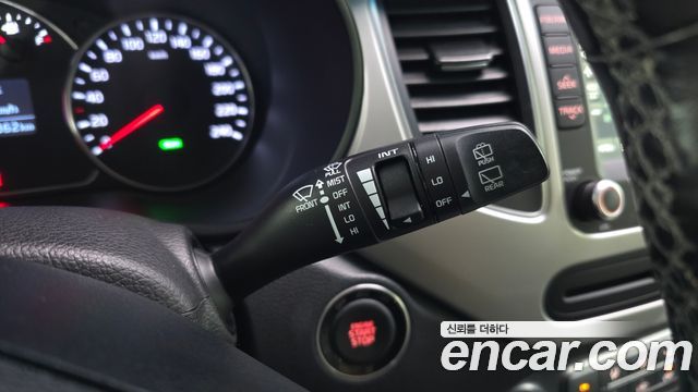 Kia Carens 2.0 LPI Prestige 2018 — фото 27
